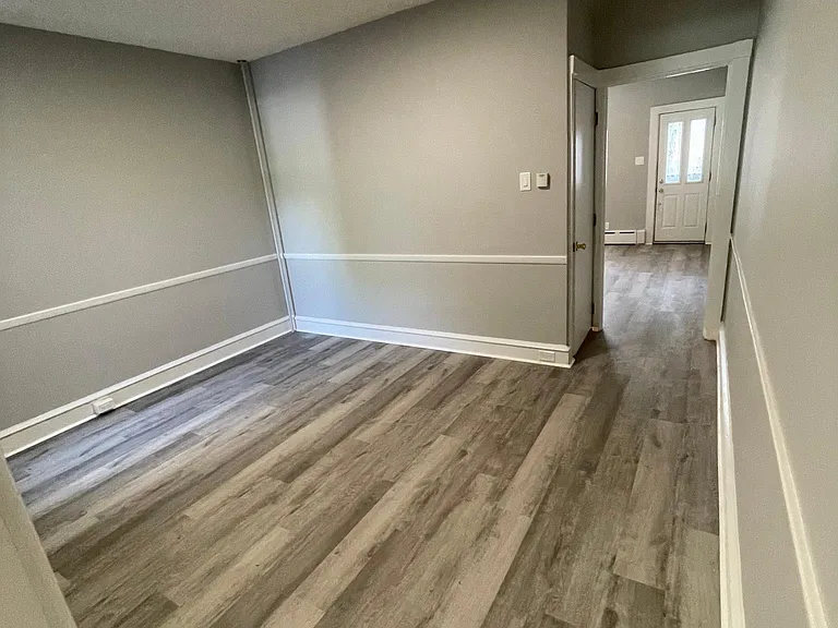 4718 Silverwood St — Photo 5