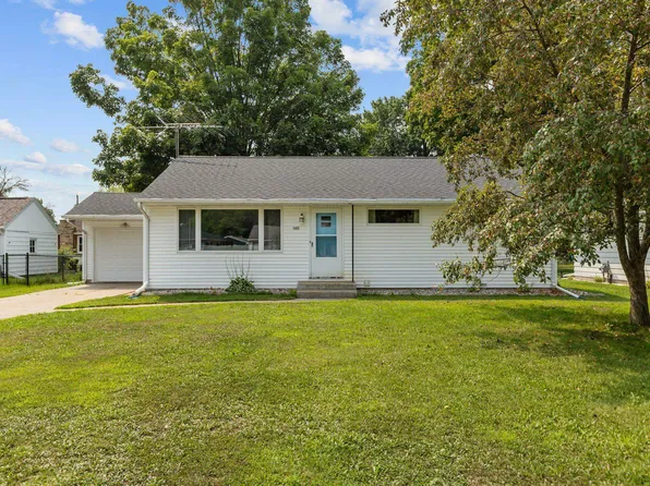145 Ruth St, Clintonville, WI 54929
