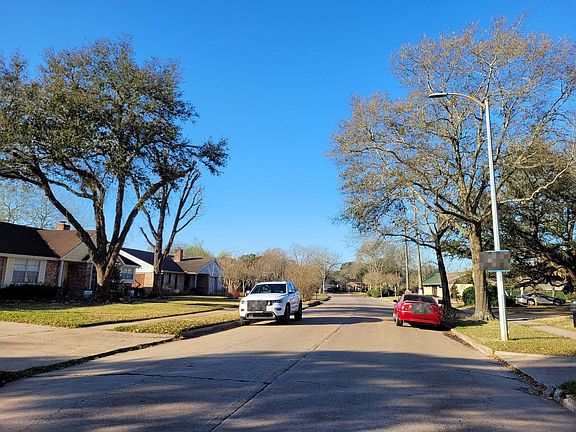 4th image of 15902 Boulder Oaks Dr