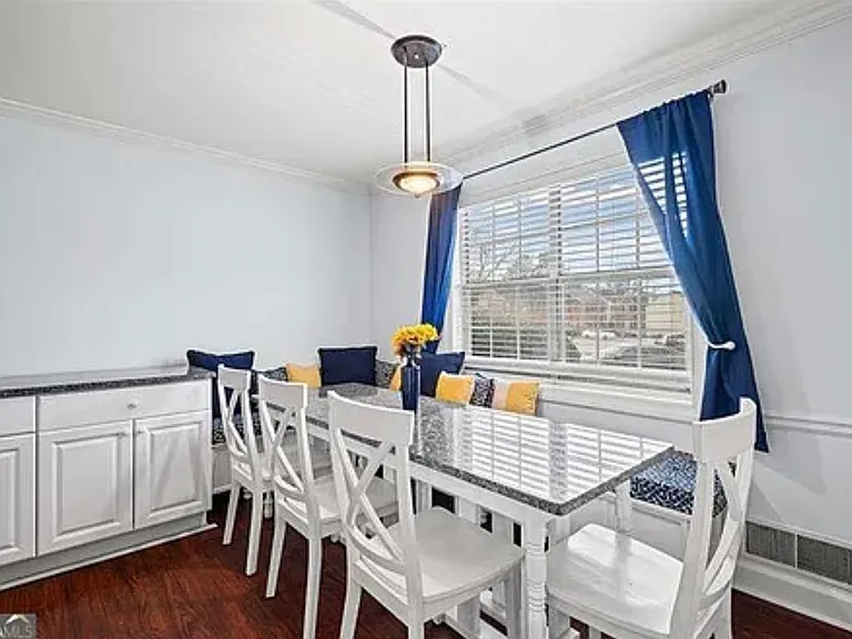 1072 Westfield Trce SE — Photo 2