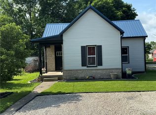1507 Pennsylvania Ave, Windsor, IL 61957