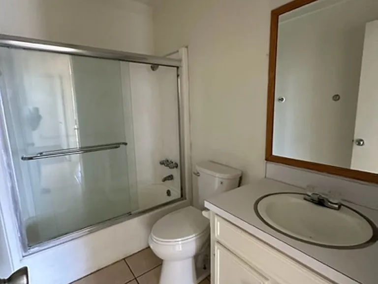 1041 Presidio Dr — Photo 9