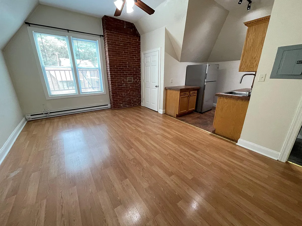 Building Photo - 5401 Stanton Ave