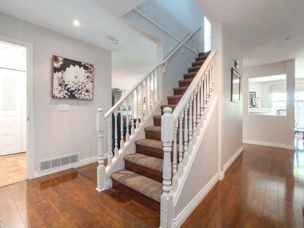 758 Riverside Dr #53, Pt Coquitlam, BC V3B 7V8