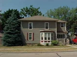 816 11th Ave, Union Grove, WI 53182