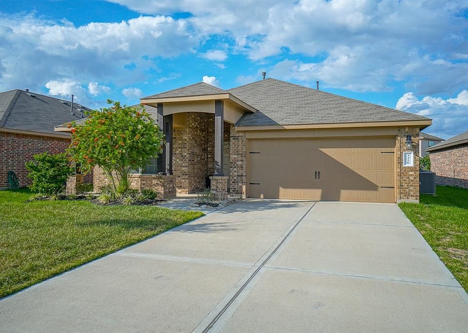 1st image of 3326 McDonough Way