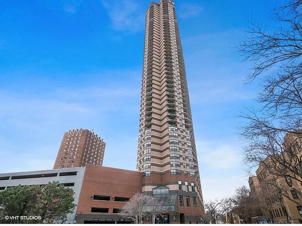 1st image of 3660 N Lakeshore Dr #913
