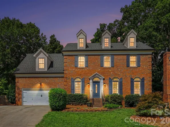 4112 Deerfield Dr NW, Concord, NC 28027