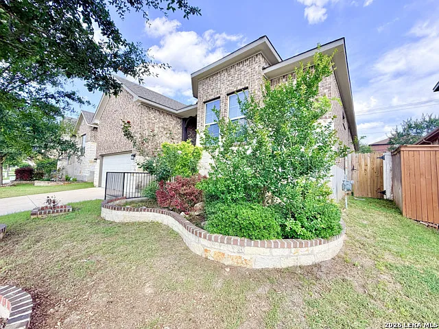 4 bed, 3.0 bath, 2386 sqft, $2,500 — Photo 4
