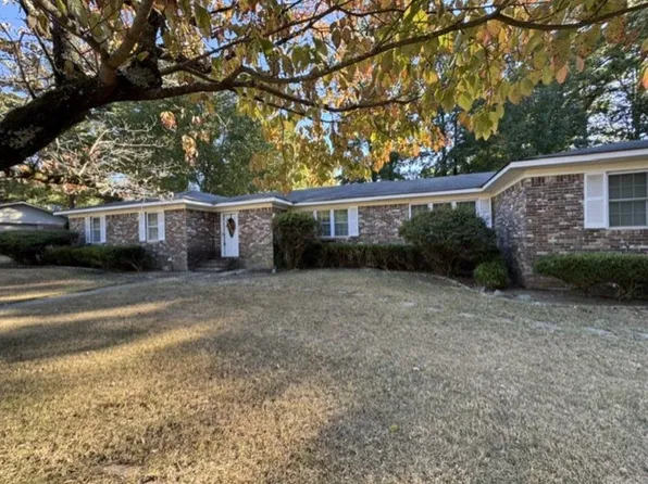 501 Brookridge Dr, Camden, AR 71701