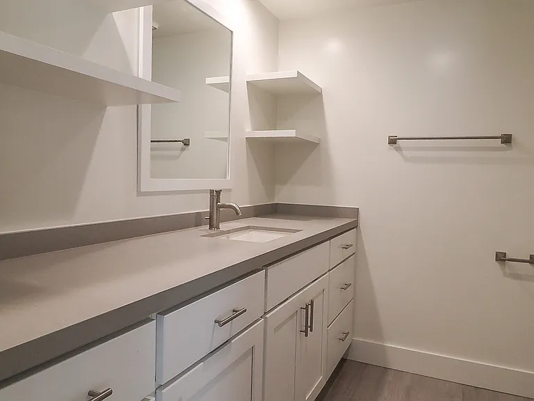 813 E Anapamu St #1E — Photo 5