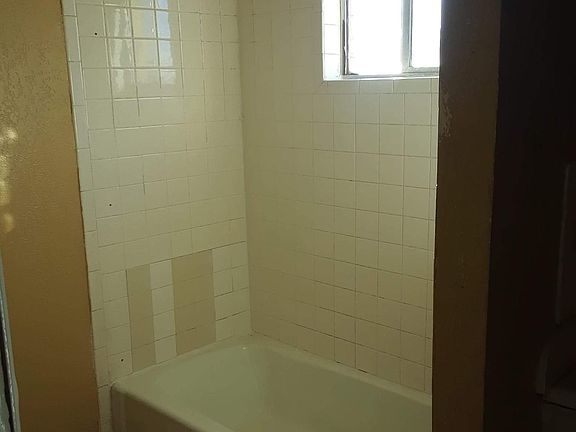 4th image of 3359 Menard Ln