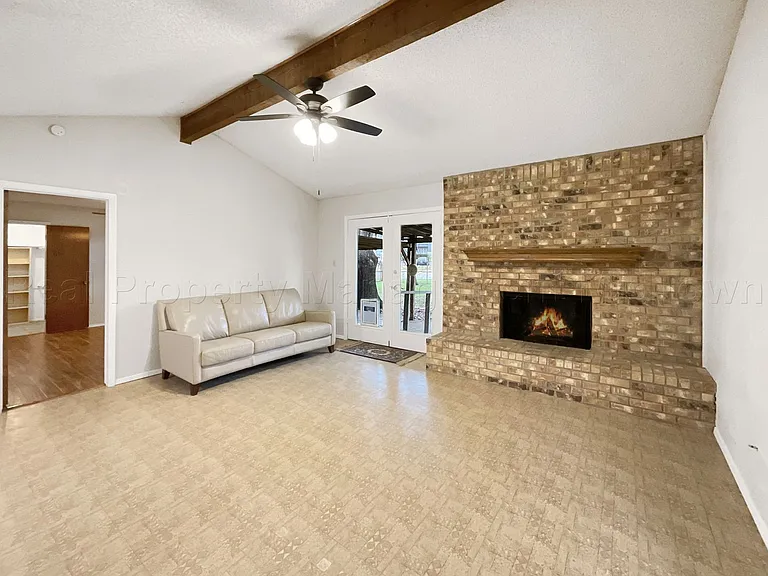 841 S Atkerson Ln — Photo 35
