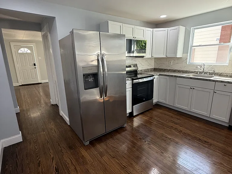 192 Rock St — Photo 10