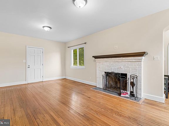 4th image of 4903 Walther Ave