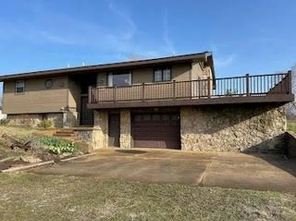 14600 90th Rd, Erie, KS 66733