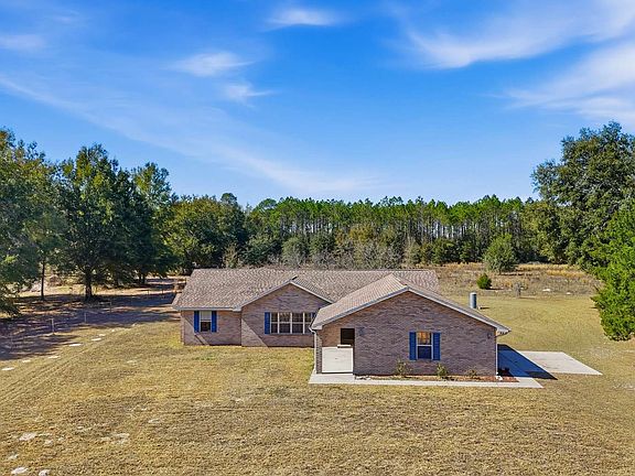 3rd image of 886 SW Dekle Rd