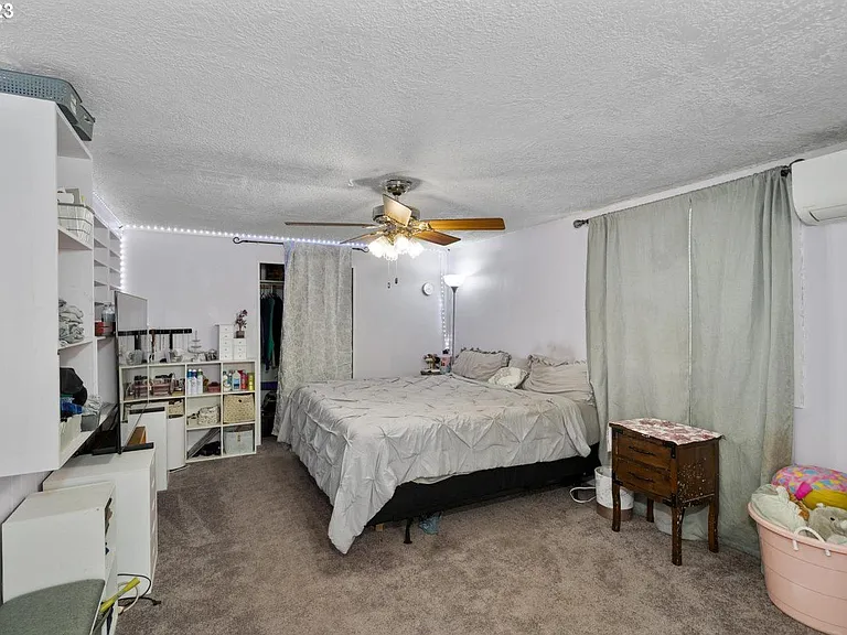 499 SW 5th Ave — Photo 13