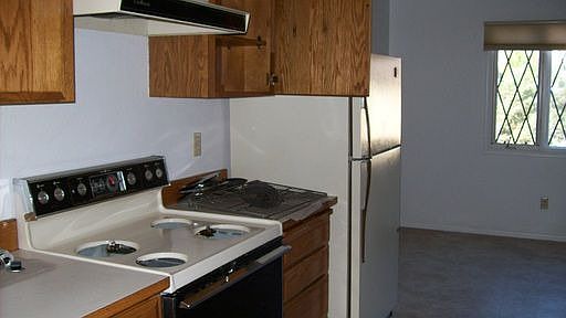 4th image of 267 Eddy Ave