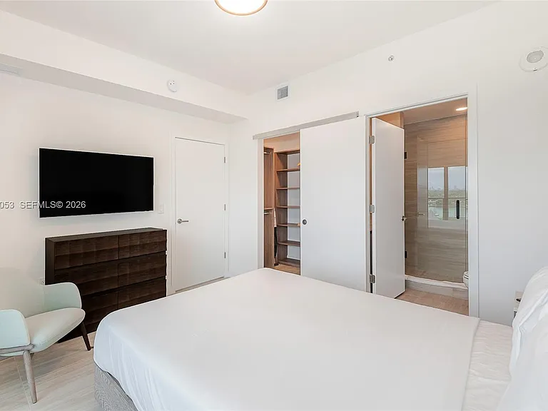 580 72nd St #1008 — Photo 33