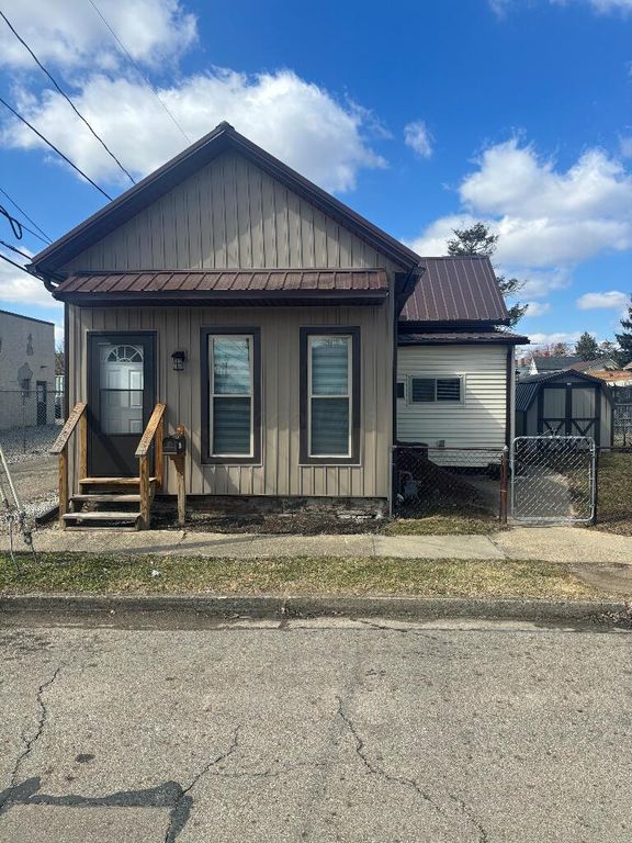 Real estate listing image