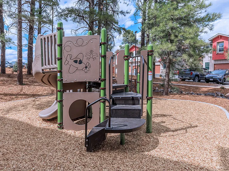Trailside Apartments — Photo 48