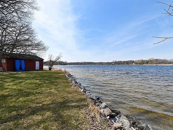 5th image of 7946 E Long Lake Dr