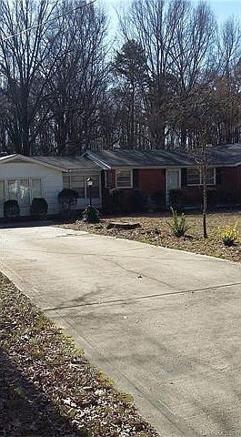 2nd image of 133 Woodland Rd