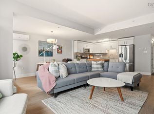 15 Kings Wharf Pl #503, Halifax, NS B2Y 0C2