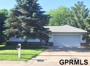 14 10th St, Woodbine, IA 51579