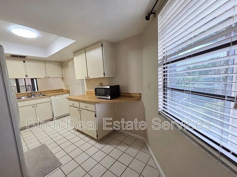2 bed, 2.0 bath, 930 sqft, $1,695 — Photo 4