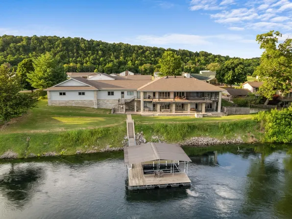 500 Valley Airport Dr, Cotter, AR 72626