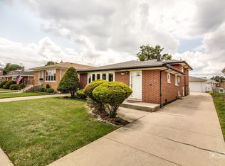 8630 S Kolmar Ave, Chicago, IL