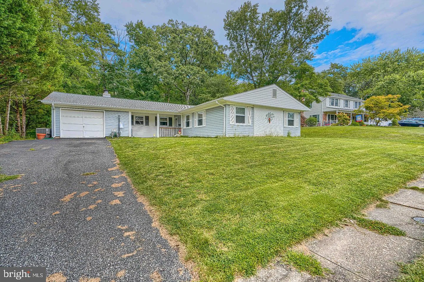 3 bed, 2.0 bath, 1728 sqft, $2,700 — Photo 1