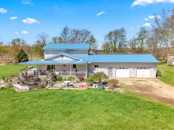 320 Jonesville Rd, Jonesville, MI 49250