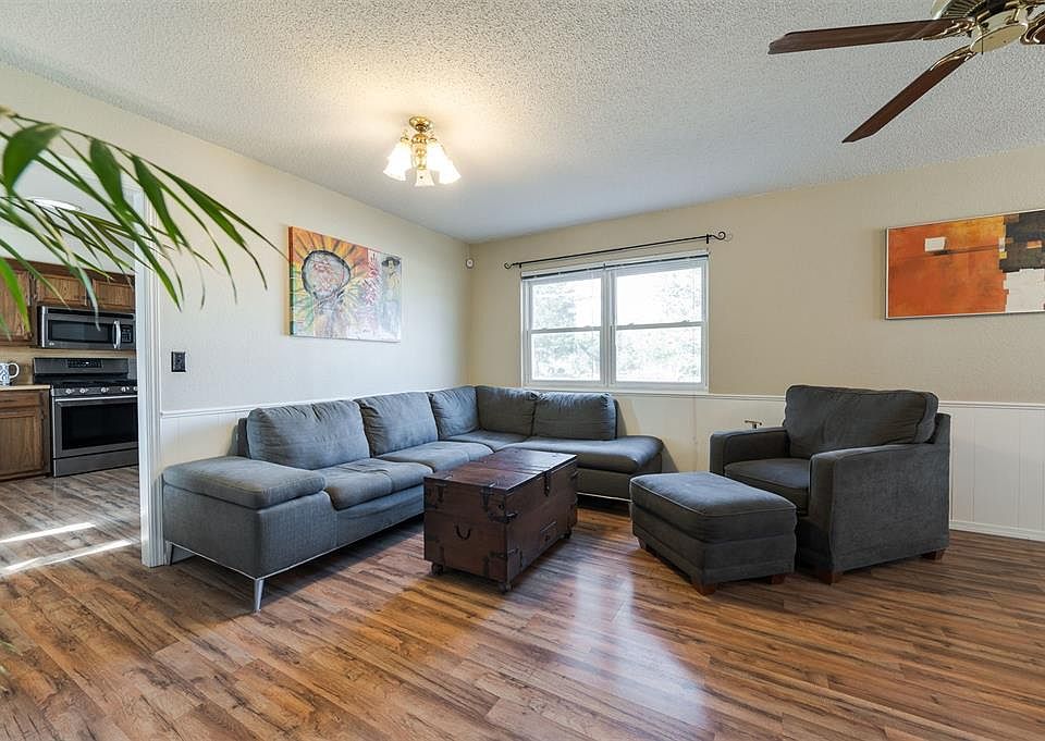 1st image of 3507 N Peniel Ave