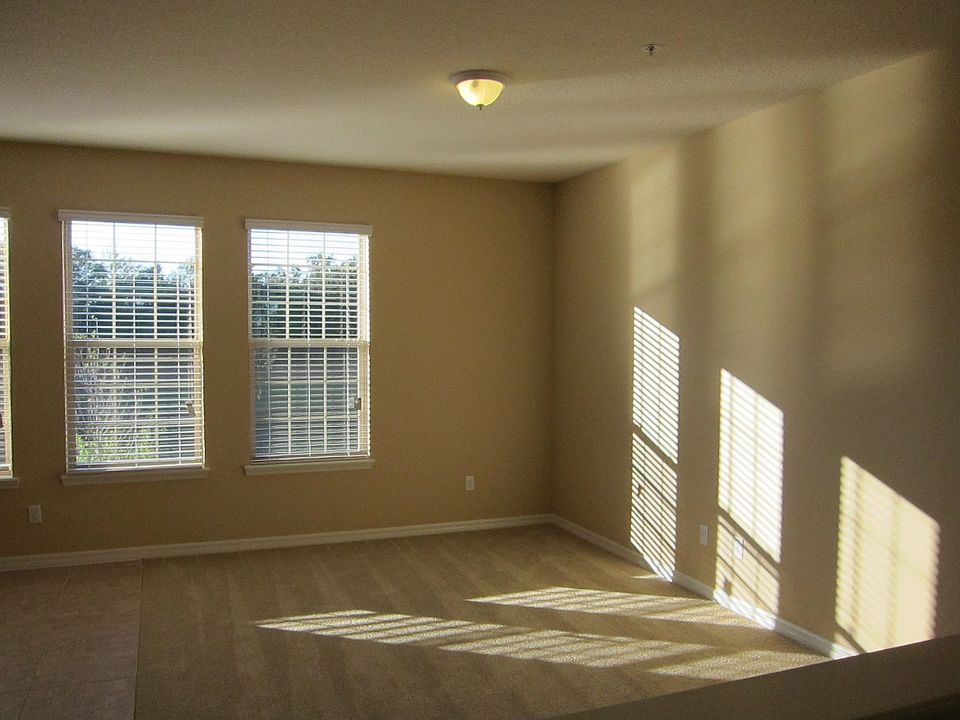 4270 Regal Town Ln