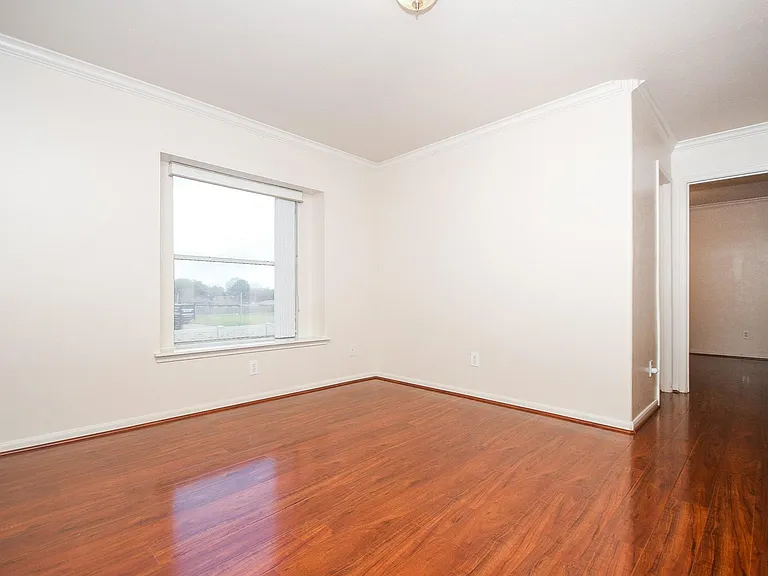 14234 Silver Glade Ln — Photo 15