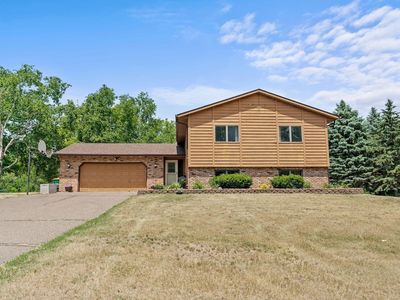 284 Edgewood Dr, Hudson, WI, 54016