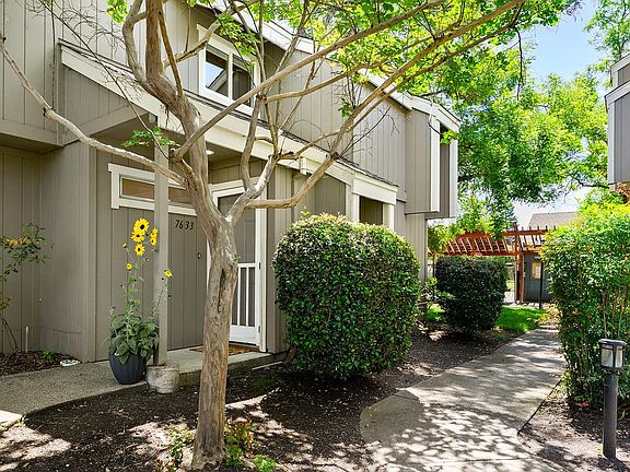 2nd image of 7633 Camino Colegio