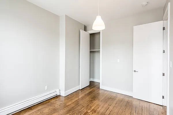 Rented by Nooklyn NYC LLC | media 21