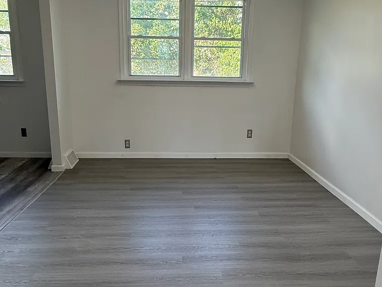 11828 Basile Rd — Photo 5