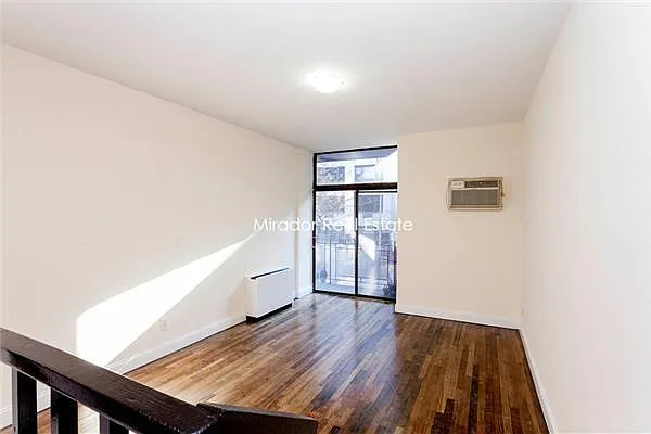 Rented by Mirador Real Estate | media 11