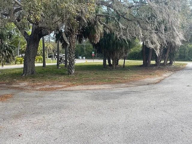 333 Lagoon Dr #5 — Photo 13