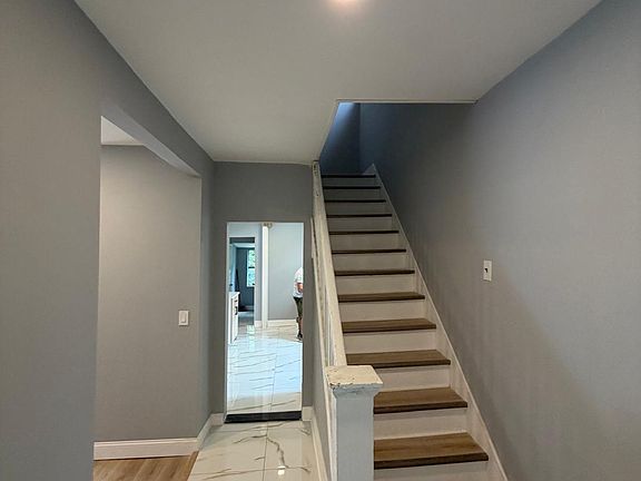 5th image of 120 Washington Ave #1-A