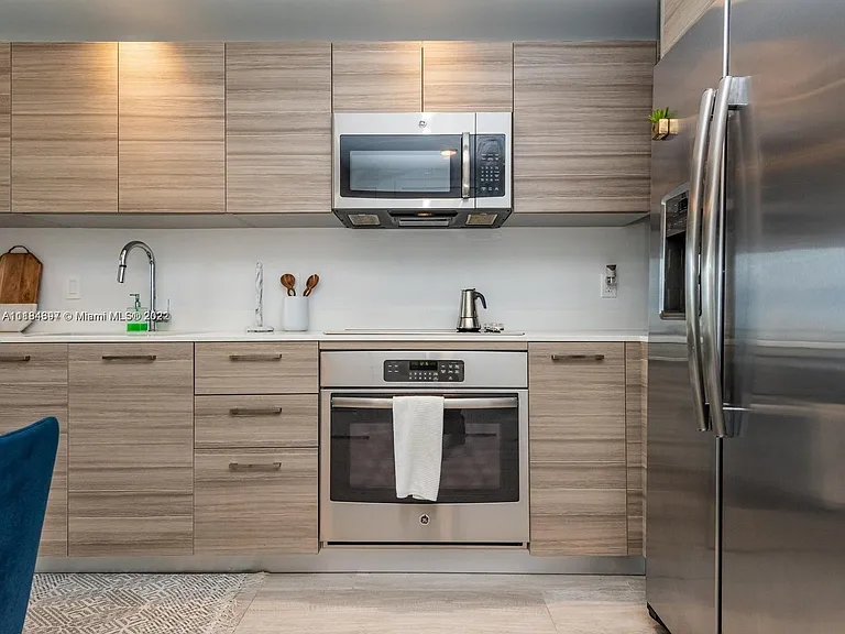 121 NE 34th St #2610 — Photo 3
