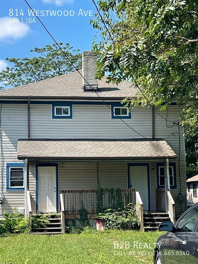 Charming 3-Bedroom Property in Prime Location — Photo 1