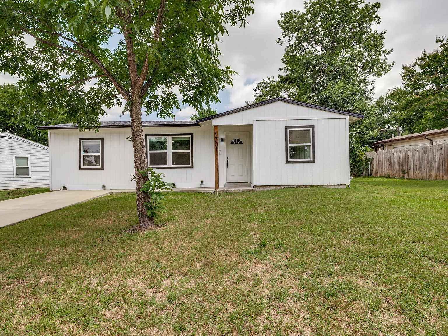 4 bed, 1162 sqft, $2,000 — Photo 4