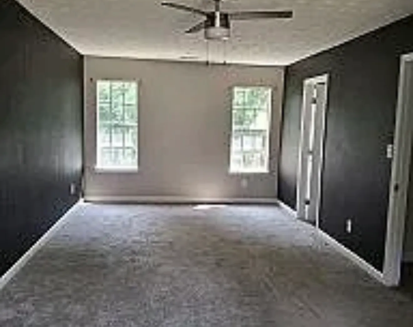 4 bed, 2229 sqft, $2,499 — Photo 2