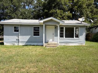 726 Walnut St, Gilmer, TX 75644